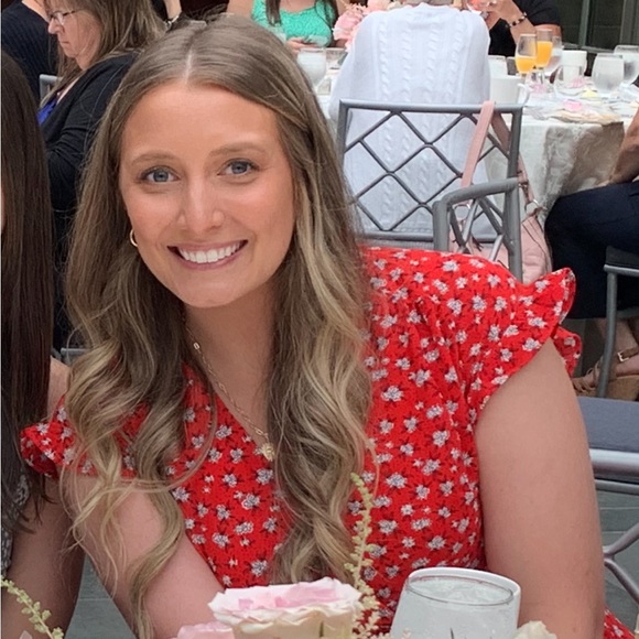 Meet your Posher, Rebecca - Picture 1 of 1